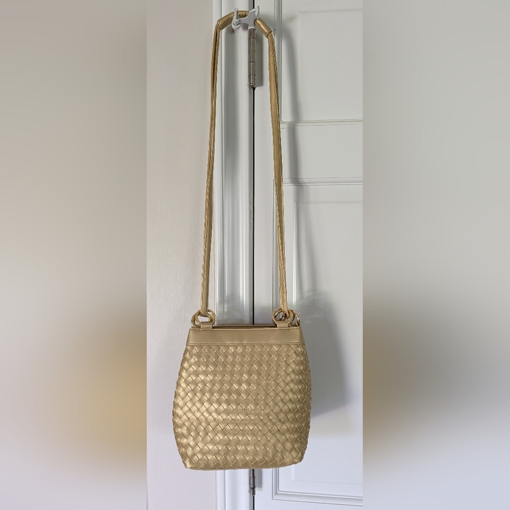 FINAL MARKDOWN...Jennifer Moore Matte Gold Bucket Bag